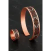 Kadın Bakır Bileklik Yüzük Set - Rosewhite Model Özel Baskı Metal Kutu Ve Kuvars Taşı Kadın Bakır Bileklik Yüzük Set - Rosewhite Model Özel Baskı Metal Kutu Ve Kuvars Taşı