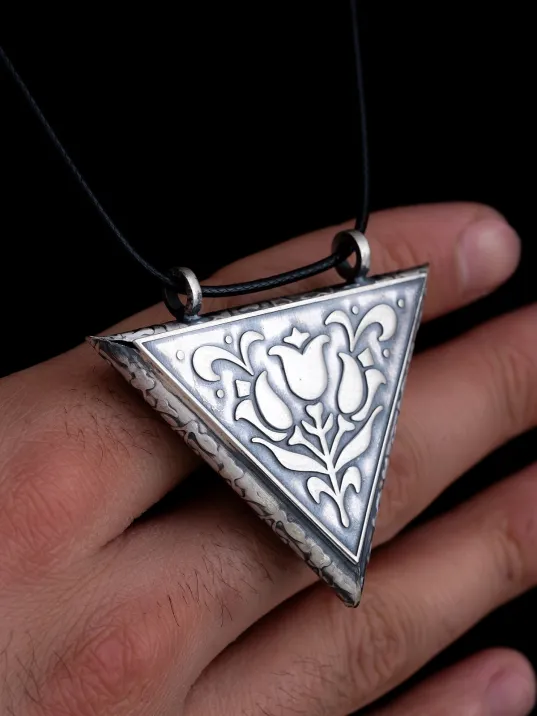 Lale Motifli Erkek Gümüş Cevşen Muska Kolye Haznesi Büyük Boy