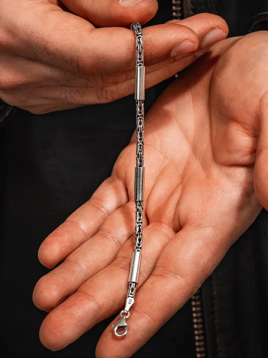 Erkek Kral Gümüş Bileklik Künye Özel Tasarım Silindir Parçalı 3,5mm Erkek Kral Gümüş Bileklik Künye Özel Tasarım Silindir Parçalı 3,5mm