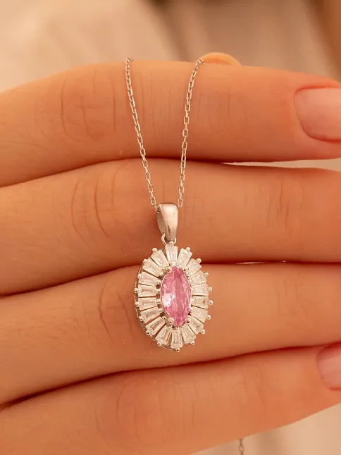 Kadın Gümüş Kolye - Damla Model Pembe Zirkon Taşlı Baget Süslemeli Rodyumlu Kadın Kolye
