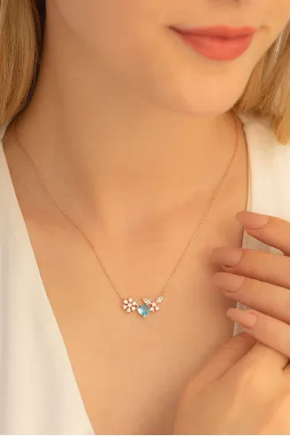 Kadın Gümüş Kolye - Rose Altın Kaplama Zirkon Taşlı Kalp Motifli Gümüş Kolye