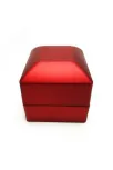 Işıklı Pırlanta Tektaş Kırmızı Yüzük Kutusu