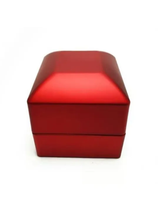 Işıklı Pırlanta Tektaş Kırmızı Yüzük Kutusu