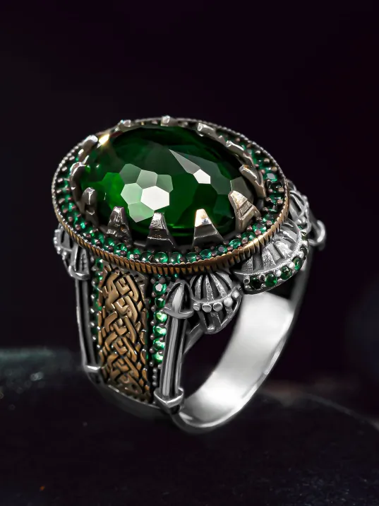 Erkek Gümüş Yüzük - Yeşil Zirkon Taşlı Sarmal İşlemeli Erkek Yüzük