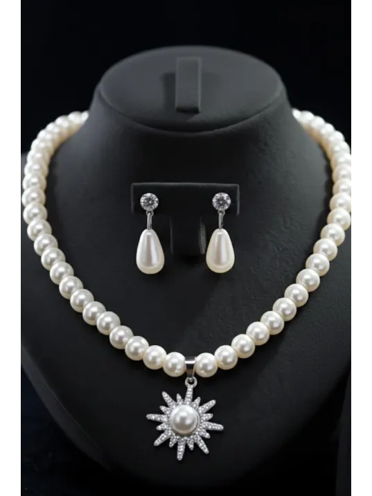 Kadın İnci Kolye Küpe Set - Solara Model Çiçek Motifli Kadın İnci Set Kadın İnci Kolye Küpe Set - Solara Model Çiçek Motifli Kadın İnci Set