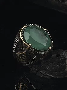 Yeşil ZirkonTaşlı Kenarları İşlemeli Erkek 925 Ayar Gümüş Yüzük GYZYESILZRC-YSL