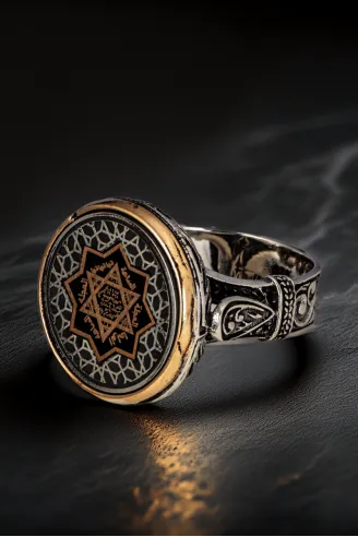 Erkek Yuvarlak Model Hz Süleyman Mührü İşlemeli 925 Ayar Gümüş Yüzük