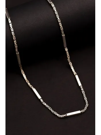 2,8mm Gümüş Erkek Kolye Zincir Kral Model Şarnelli Kare Parçalı 2,8mm Gümüş Erkek Kolye Zincir Kral Model Şarnelli Kare Parçalı