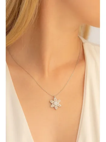 Kadın Gümüş Kolye - Zirkon Taşlı Dönen 6 Yapraklı Çiçek Model Gümüş Kolye