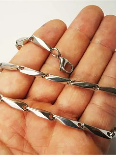 ÇELİK ERKEK KOLYE ZİNCİR ORTA KALINLIKTA ÇELİK ERKEK KOLYE ZİNCİR ORTA KALINLIKTA