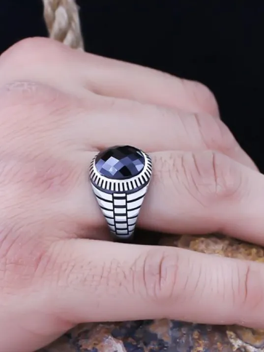 Siyah Oniks Kristal Kesim Yuvarlak Taşlı Özel Seri Erkek Gümüş Yüzük