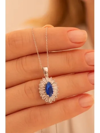 Kadın Gümüş Kolye - Damla Model Safir Taşlı Baget Süslemeli Rodyumlu Kadın Kolye