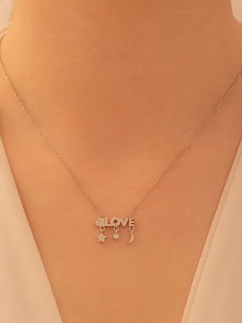 Kadın Gümüş Kolye - Sevgililer Günü - Hediye - Zirkon Taşlı Love Yazılı Kalp Motifli Kadın Kolye