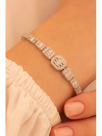 Kadın Gümüş Bileklik - Perihan Baget Taşlı Zirkon Süslemeli Kadın Bileklik