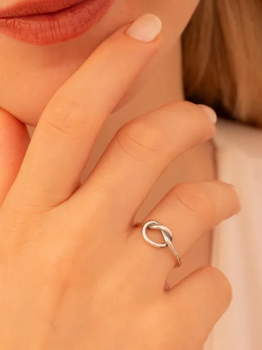 Kadın Gümüş Yüzük - El İşçiliği Oksitli Gümüş Aşk Düğümü Model 2 Kadın Yüzük