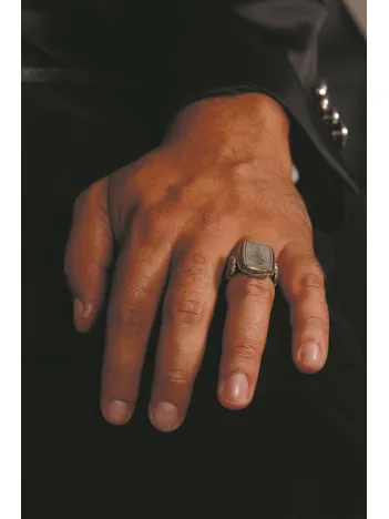 Osmanlı Tuğralı Yanların da Ay Yıldız İşlemeli Kare Model Gümüş Erkek Yüzük  GYZOSMNAYLD-GMS