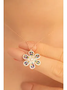 Kadın Gümüş Kolye - Karışık Renkli Çiçek Motifli Gümüş Kolye