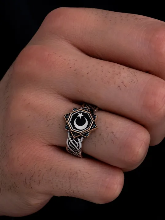 Erkek Gümüş Yüzük - Ay Yıldız Türk Bayrağı Motifli İnce Kibar Erkek Yüzüğü Model 2 Erkek Gümüş Yüzük - Ay Yıldız Türk Bayrağı Motifli İnce Kibar Erkek Yüzüğü Model 2