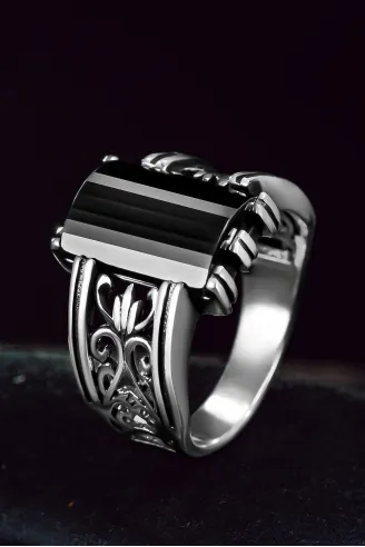 Erkek Gümüş Yüzük - Siyah Oniks Taşlı Oval Model Erkek Yüzük