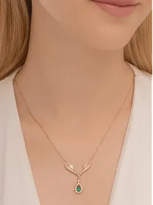 Kadın Gümüş Kolye - 925 Ayar Rose Kaplama Kanatlı Zümrüt Taşlı Damla Model Kadın Kolye