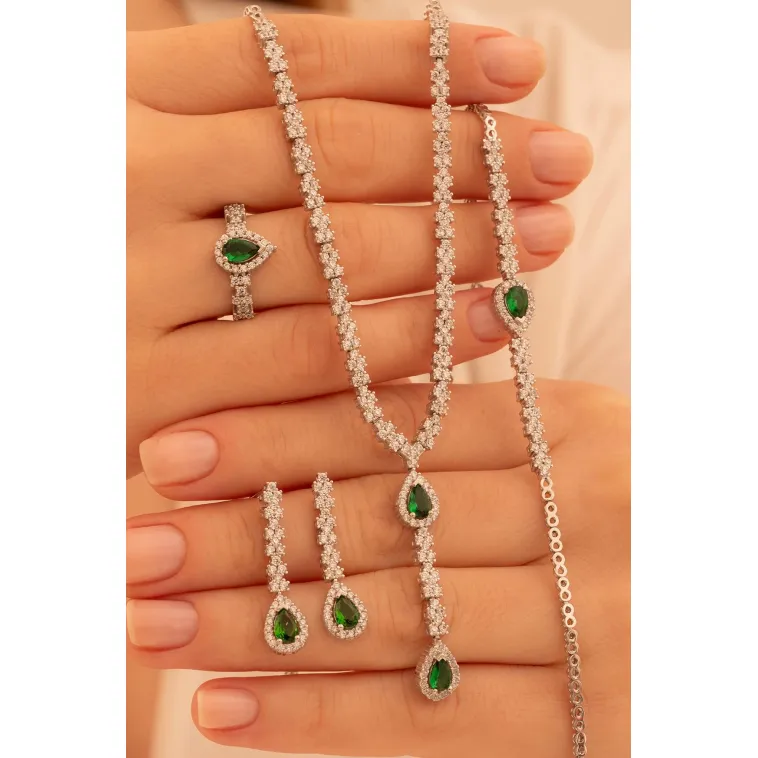 Kadın Gümüş Takı Seti - Lera Zümrüt Taşlı Mekik Model Kolye, Bileklik, Yüzük, Küpe Tam Set
