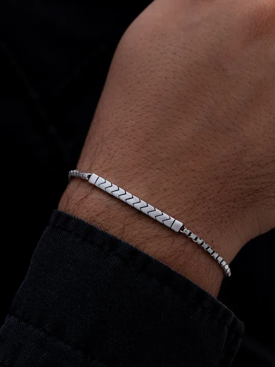 Erkek Gümüş Bileklik - Küp Zincirli Çizgili Model Gümüş Bileklik Erkek Gümüş Bileklik - Küp Zincirli Çizgili Model Gümüş Bileklik