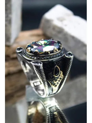 Mistik Topaz Taşlı Yanı Zirkon Taşlı İşlemeli Erkek Gümüş Yüzük GYZYZKEND02-KRS Mistik Topaz Taşlı Yanı Zirkon Taşlı İşlemeli Erkek Gümüş Yüzük GYZYZKEND02-KRS