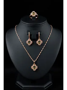 Kadın Gümüş Kolye Yüzük Küpe Set - Asalet Çiçeği Model Kare Zultanit Taşlı Rose Kaplama Set