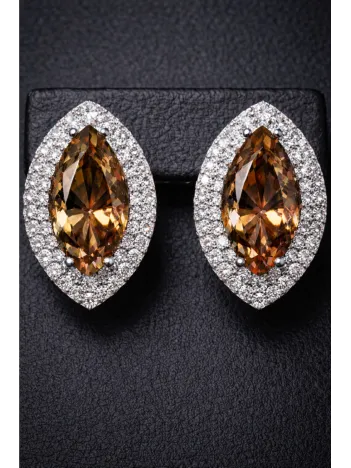 Kadın Gümüş Küpe - 925 Ayar Gümüş Mekik Model Zultanit Taşlı Küpe