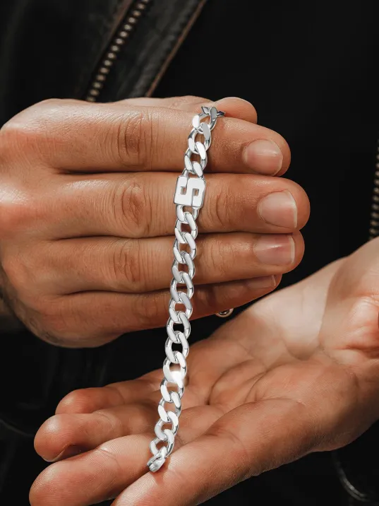 Erkek Gümüş Bileklik - Kesme Harf El İşçiliği Harf Yazılı 925 Ayar Gümüş Erkek Bileklik Erkek Gümüş Bileklik - Kesme Harf El İşçiliği Harf Yazılı 925 Ayar Gümüş Erkek Bileklik