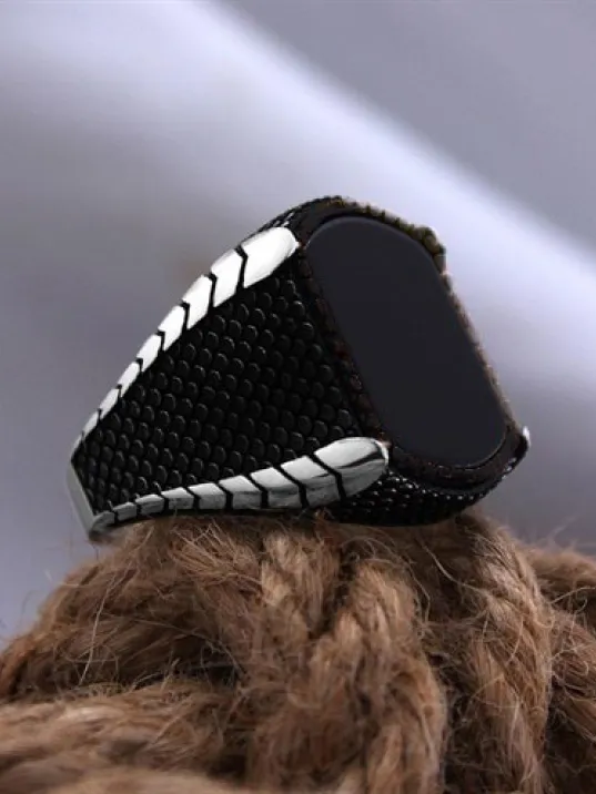 Siyah Oniks Taşlı Özel Seri Erkek Gümüş Yüzük