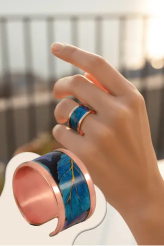 Kadın Bakır Yüzük - Elisa Model Özel Baskı Metal Kutu Ve Kuvars Taşı