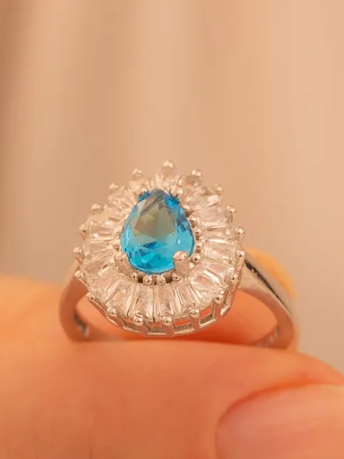 Kadın Gümüş Yüzük - Damla Model Mavi Topaz Taşlı Baget Süslemeli Rodyumlu Kadın Yüzük