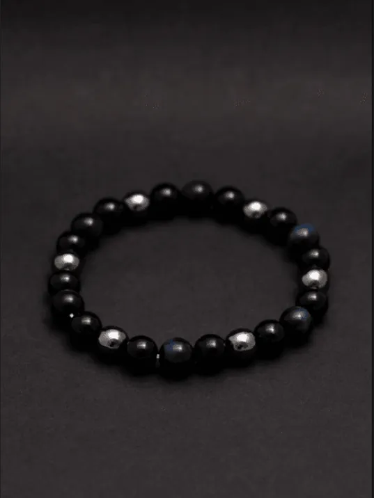 Kaplangözü Oniks Ve Hematit Taşlı Erkek Doğaltaş Bileklik Kaplangözü Oniks Ve Hematit Taşlı Erkek Doğaltaş Bileklik