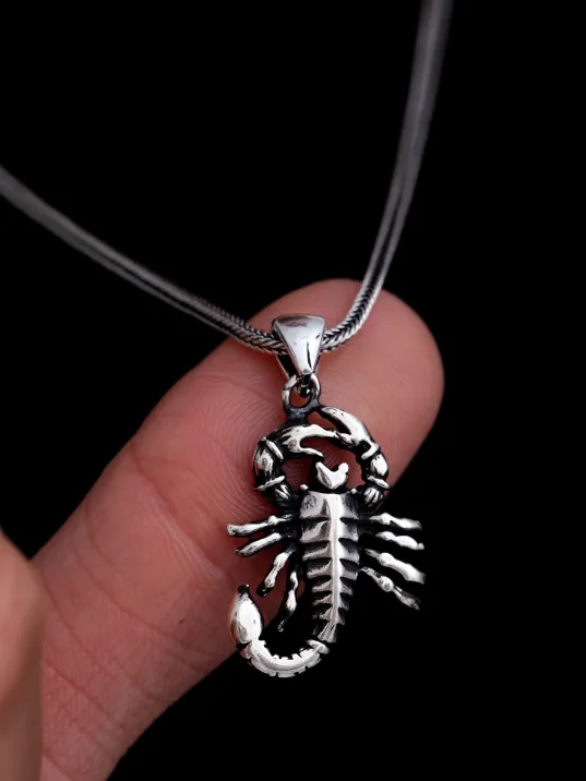 Erkek Gümüş Kolye - Akrep Figürlü Gümüş Model 2 Erkek Kolye