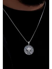 Erkek Gümüş Kolye - Yunan Tanrısı Medusa İşlemeli Gümüş Kolye