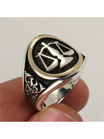 Avukat ve Hakimlere Özel Adalet Terazisi Gümüş Erkek Yüzüğü