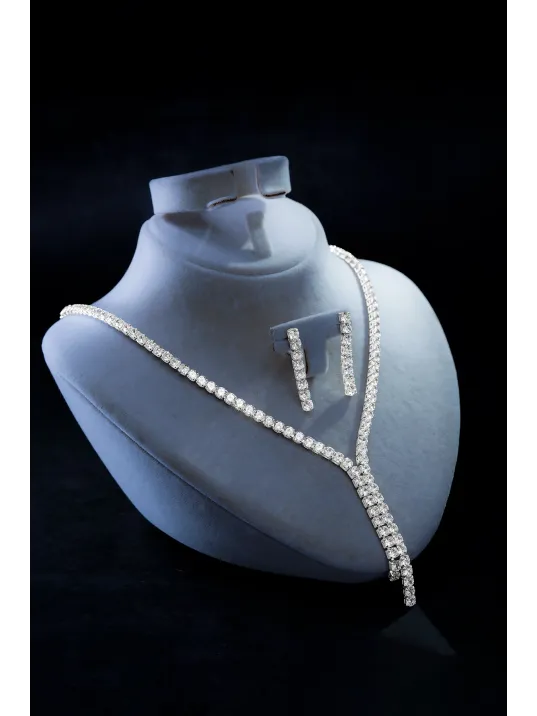 Kadın Bijuteri Kolye Küpe Set - Vera Model Baget ve Zirkon Taşlı Zarif Su Yolu Set Kadın Bijuteri Kolye Küpe Set - Vera Model Baget ve Zirkon Taşlı Zarif Su Yolu Set