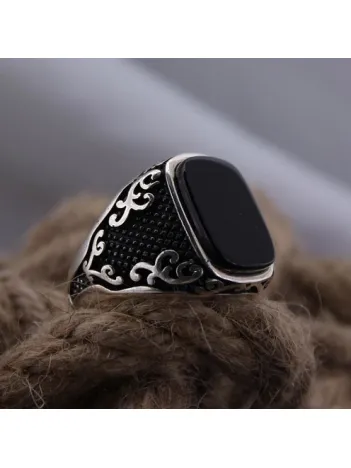 Siyah Oniks Taşlı Yanı İşli Özel Seri Erkek Gümüş Yüzük