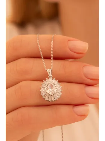 Kadın Gümüş Kolye - Damla Model Zirkon Taşlı Baget Süslemeli Rodyumlu Kadın Kolye