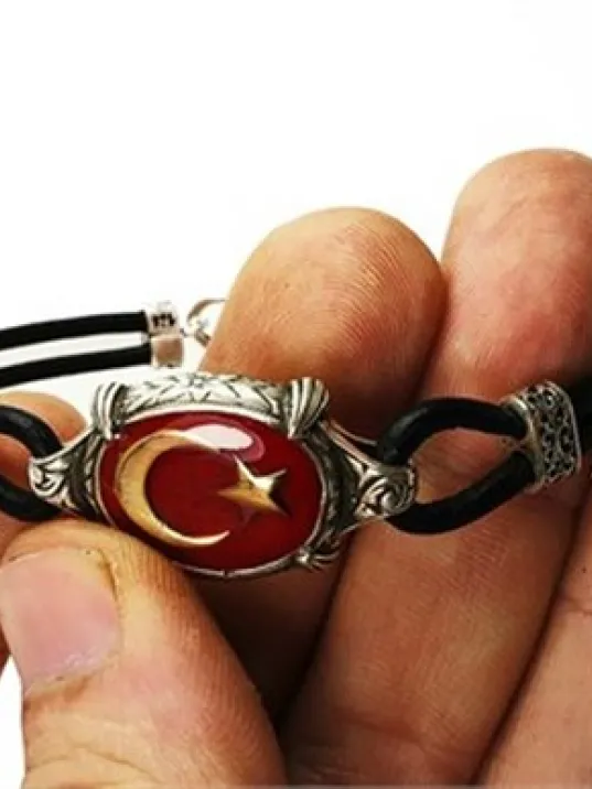 Ay Yıldız Türk Bayrağı Deri Gümüş Erkek Bayan Bileklik Ay Yıldız Türk Bayrağı Deri Gümüş Erkek Bayan Bileklik