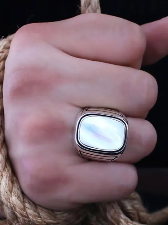Beyaz Sedef Taşlı Özel Seri Erkek Gümüş Yüzük