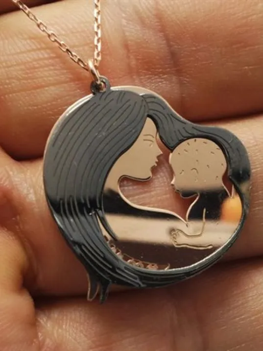 Anneler Günü Hediyesi Annem Yazılı Gümüş Anne Çocuk Kolyesi Anneler Günü Hediyesi Annem Yazılı Gümüş Anne Çocuk Kolyesi