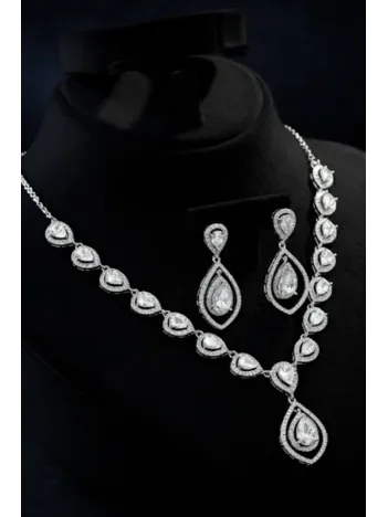 Kadın Bijuteri Kolye Küpe Set - Miranda Model Zirkon Taşlı Damla Motifli Zarif Su Yolu Set