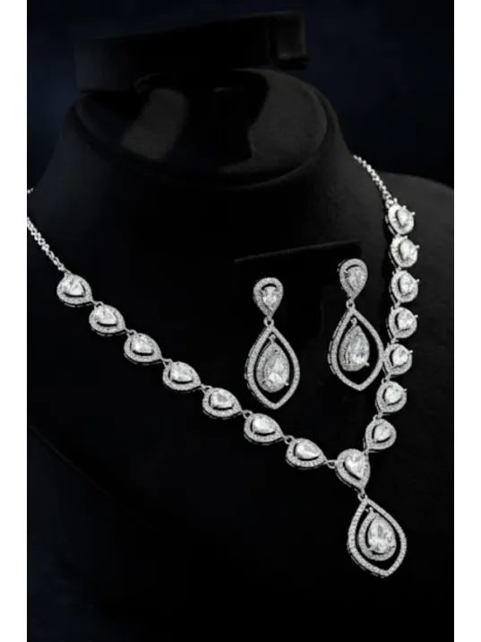 Kadın Bijuteri Kolye Küpe Set - Miranda Model Zirkon Taşlı Damla Motifli Zarif Su Yolu Set
