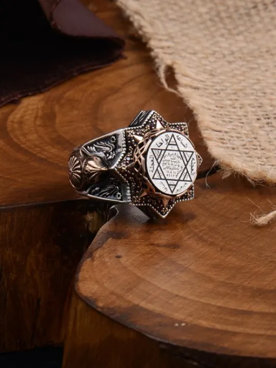 Mühr-ü Süleyman Yazılı Yanı Miğfer Kalkan İşlemeli Erkek Gümüş Yüzük
