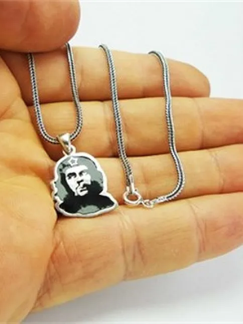 Che Erkek Gümüş Kolye Ucu Ve Zincir