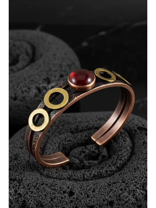 Kadın Bakır Bileklik - Kırmızı Akik Taş Halkalı Model Bakır Bilezik Metal Kutu Ve Doğal Taşlar Kadın Bakır Bileklik - Kırmızı Akik Taş Halkalı Model Bakır Bilezik Metal Kutu Ve Doğal Taşlar
