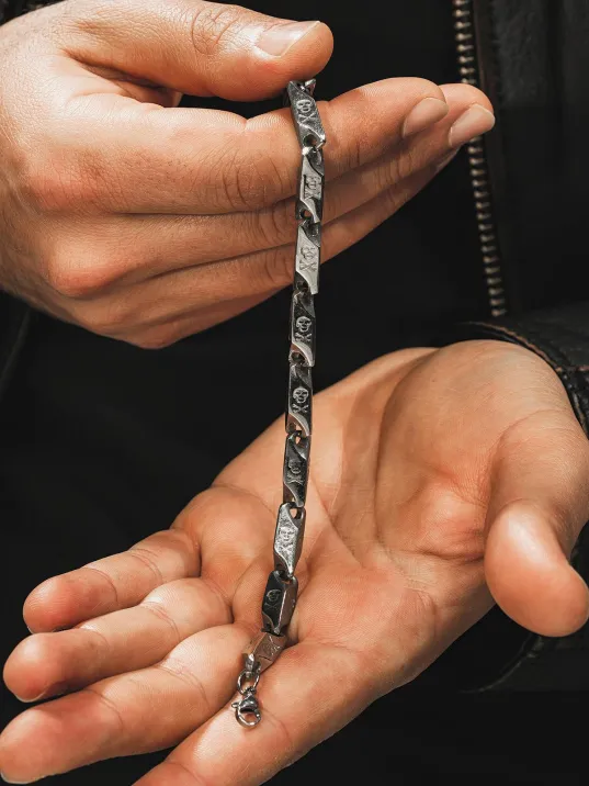 Erkek Çelik Bileklik - KuruKafa Motifli Orta Kalınlıkta Çelik Bileklik