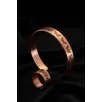 Kadın Bakır Bileklik Yüzük Set - Zodia Model Özel Baskı Metal Kutu Ve Kuvars Taşı Kadın Bakır Bileklik Yüzük Set - Zodia Model Özel Baskı Metal Kutu Ve Kuvars Taşı